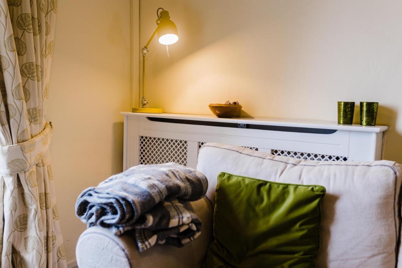 May Tree Cottage Manorbier 5 Mins From The Beach Sleeps 4 외부 사진