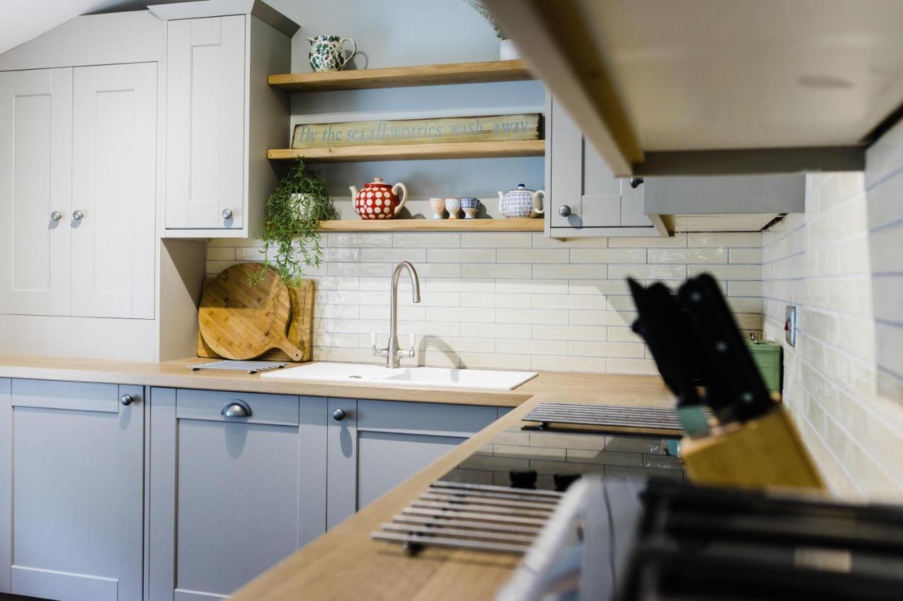 May Tree Cottage Manorbier 5 Mins From The Beach Sleeps 4 외부 사진