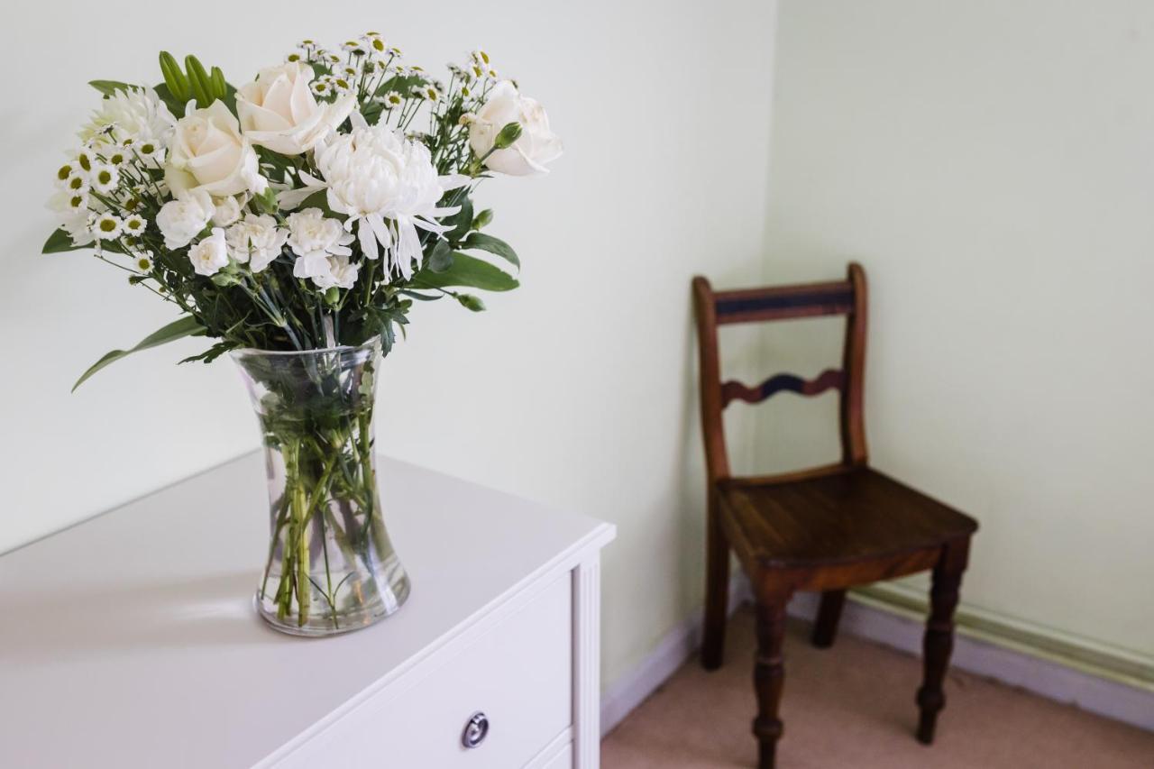 May Tree Cottage Manorbier 5 Mins From The Beach Sleeps 4 외부 사진