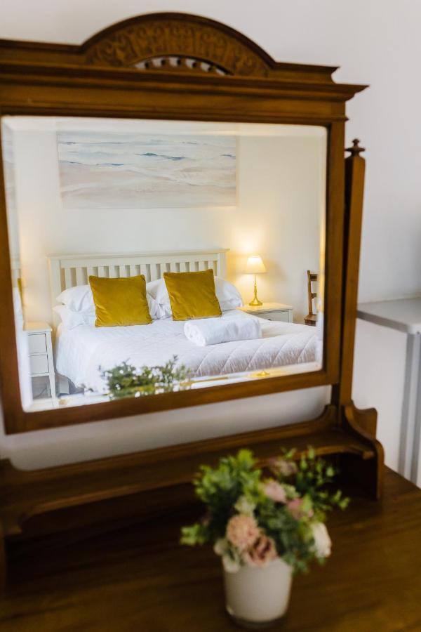 May Tree Cottage Manorbier 5 Mins From The Beach Sleeps 4 외부 사진