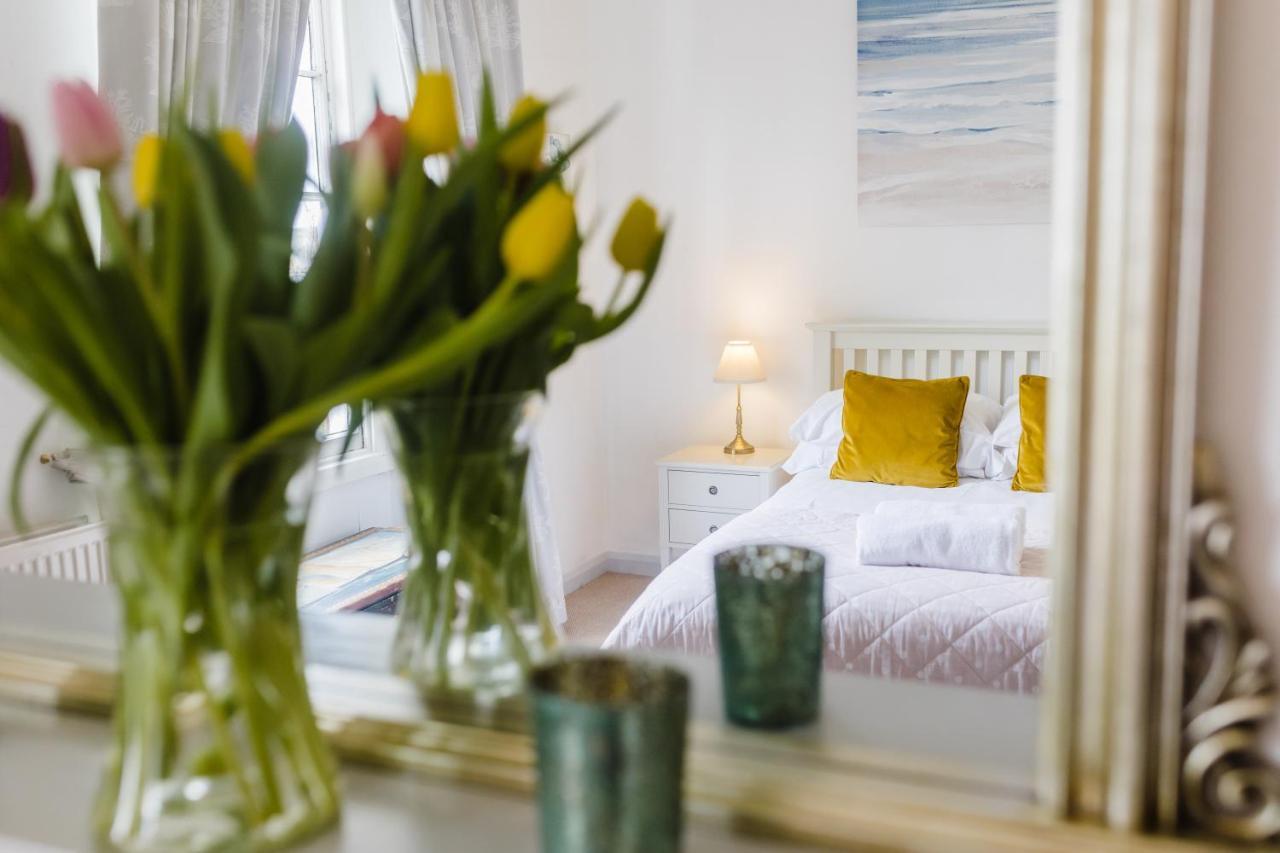 May Tree Cottage Manorbier 5 Mins From The Beach Sleeps 4 외부 사진