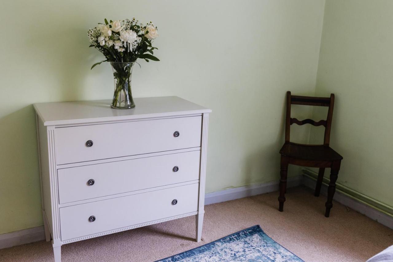 May Tree Cottage Manorbier 5 Mins From The Beach Sleeps 4 외부 사진