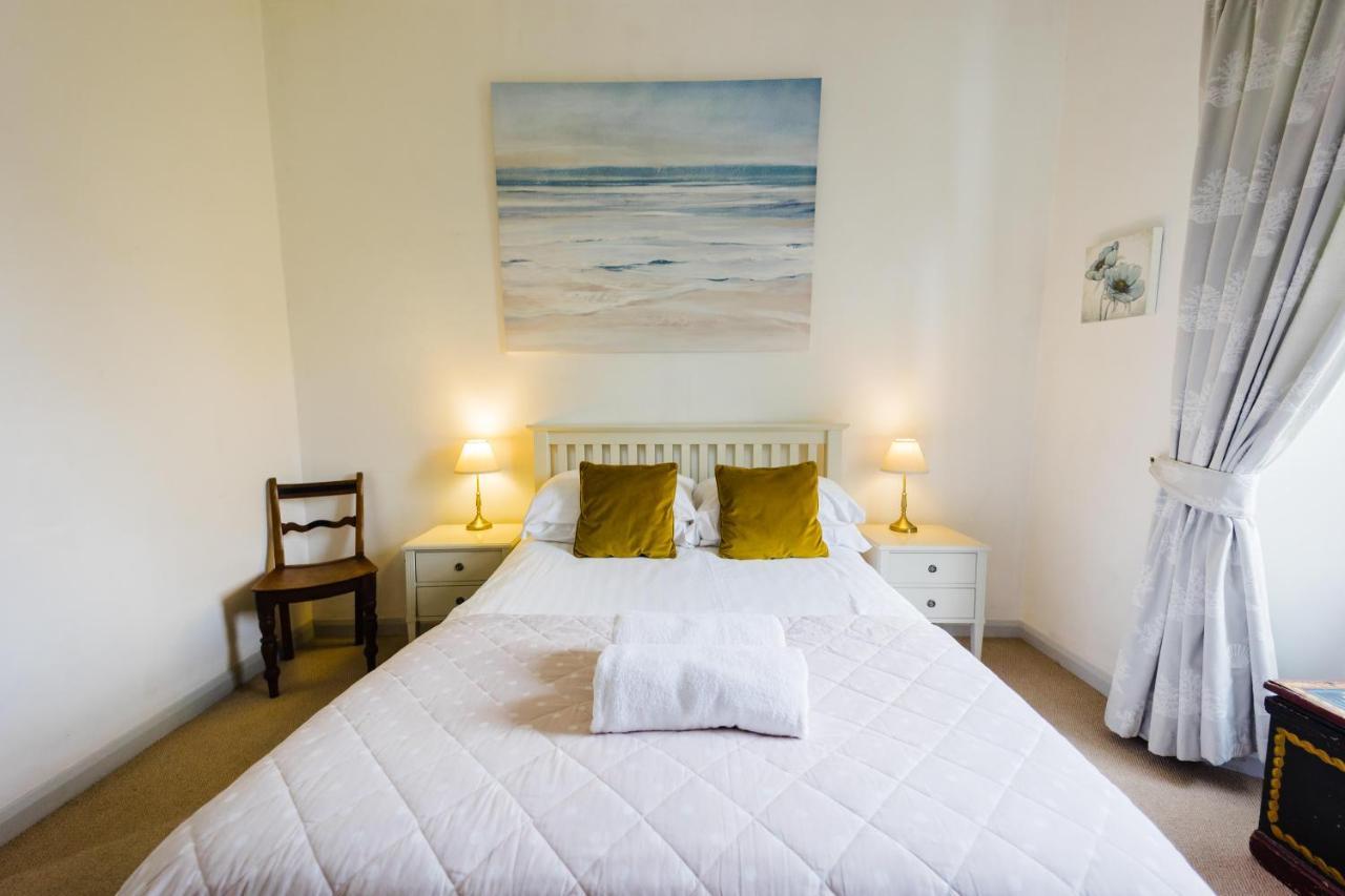 May Tree Cottage Manorbier 5 Mins From The Beach Sleeps 4 외부 사진